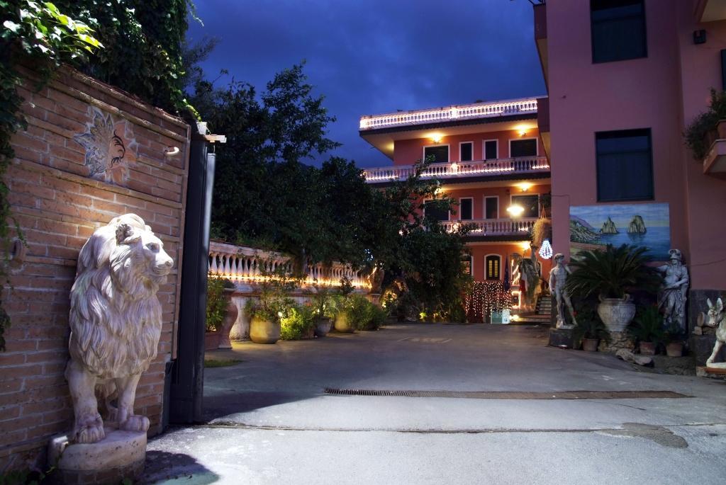 Hotel Sottovento Sant'Egidio del Monte Albino Exteriér fotografie