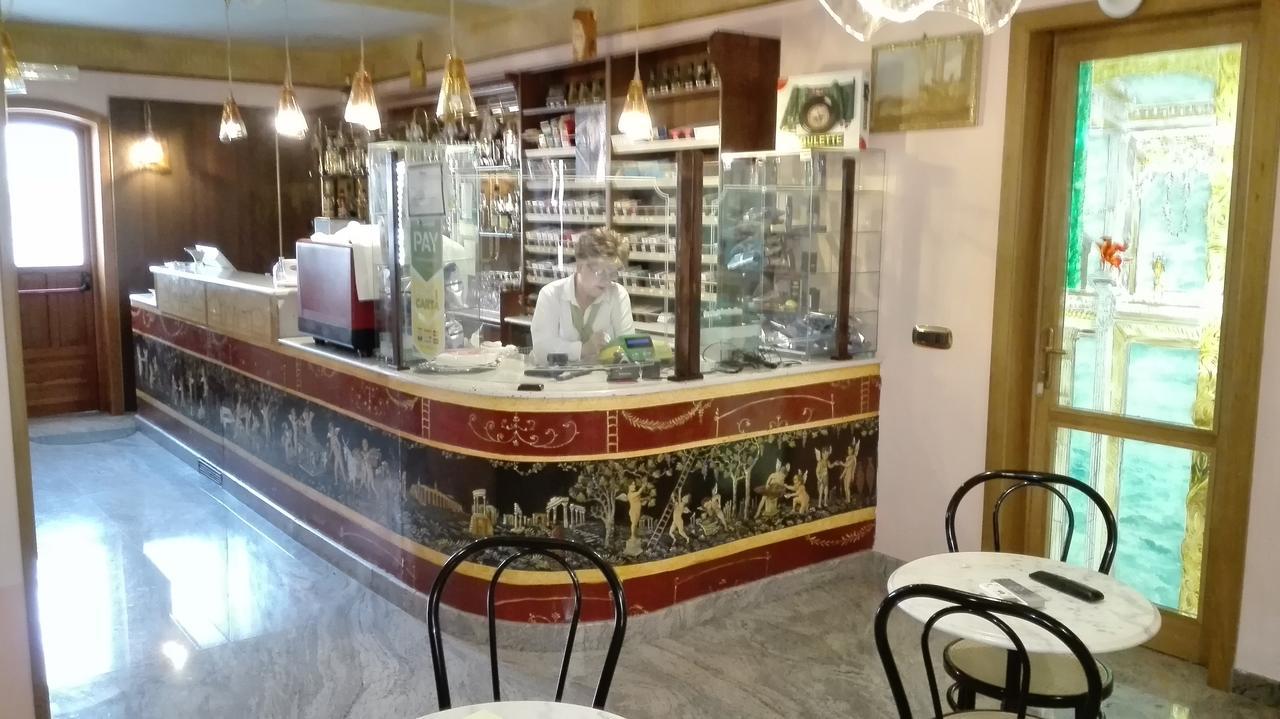 Hotel Sottovento Sant'Egidio del Monte Albino Exteriér fotografie