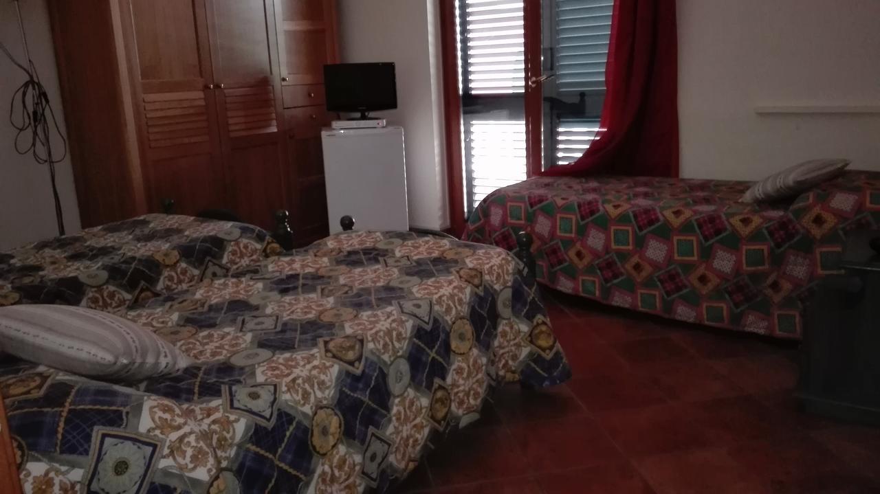 Hotel Sottovento Sant'Egidio del Monte Albino Exteriér fotografie