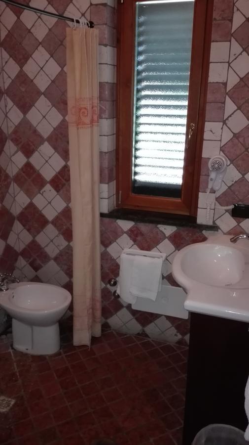 Hotel Sottovento Sant'Egidio del Monte Albino Exteriér fotografie